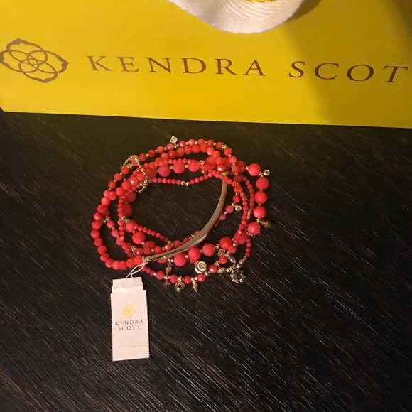 Kendra Scott Red Mother of Pearl supak bracelet - Picture 2 of 4